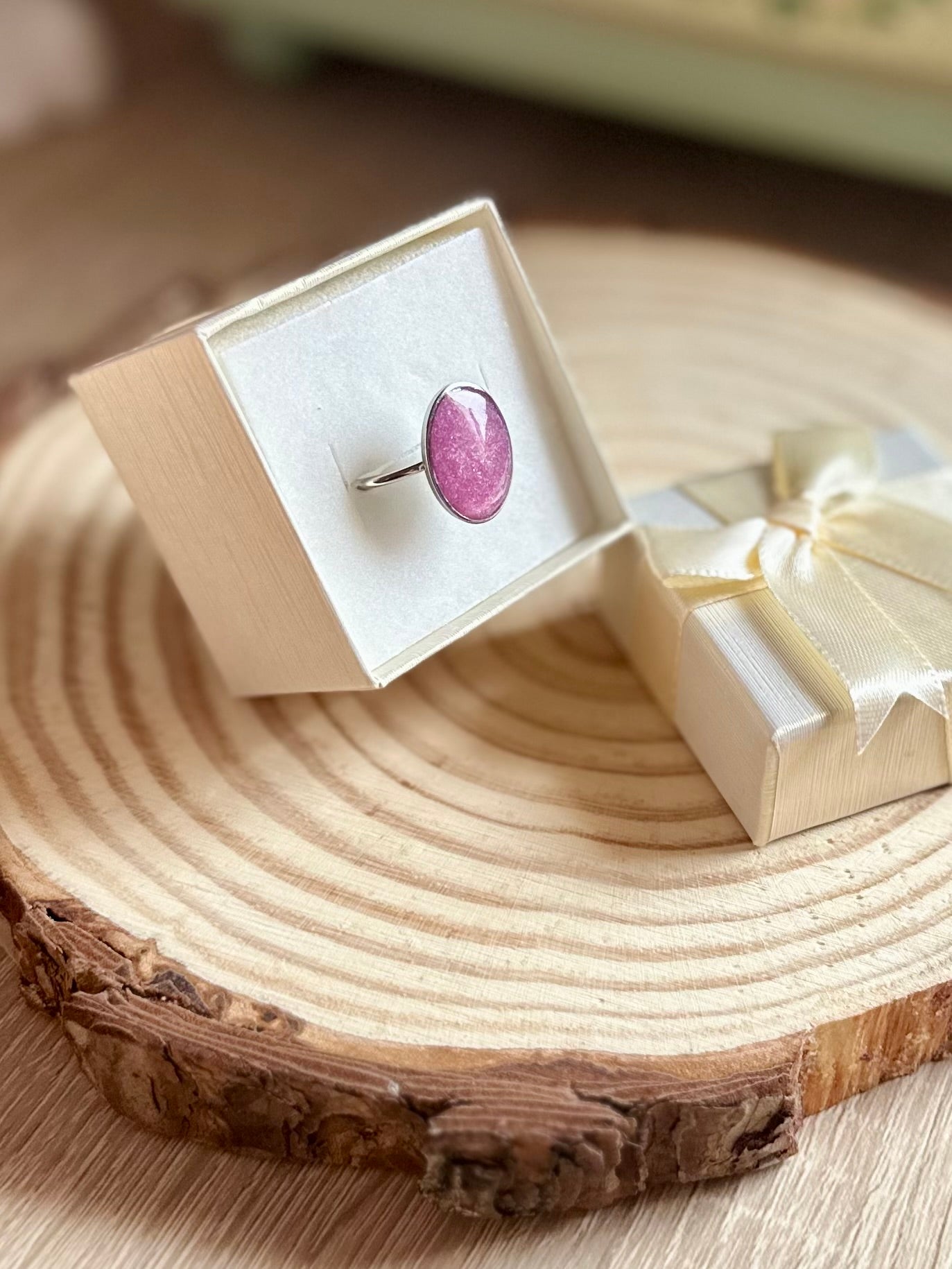 Anillo rosa en plateado