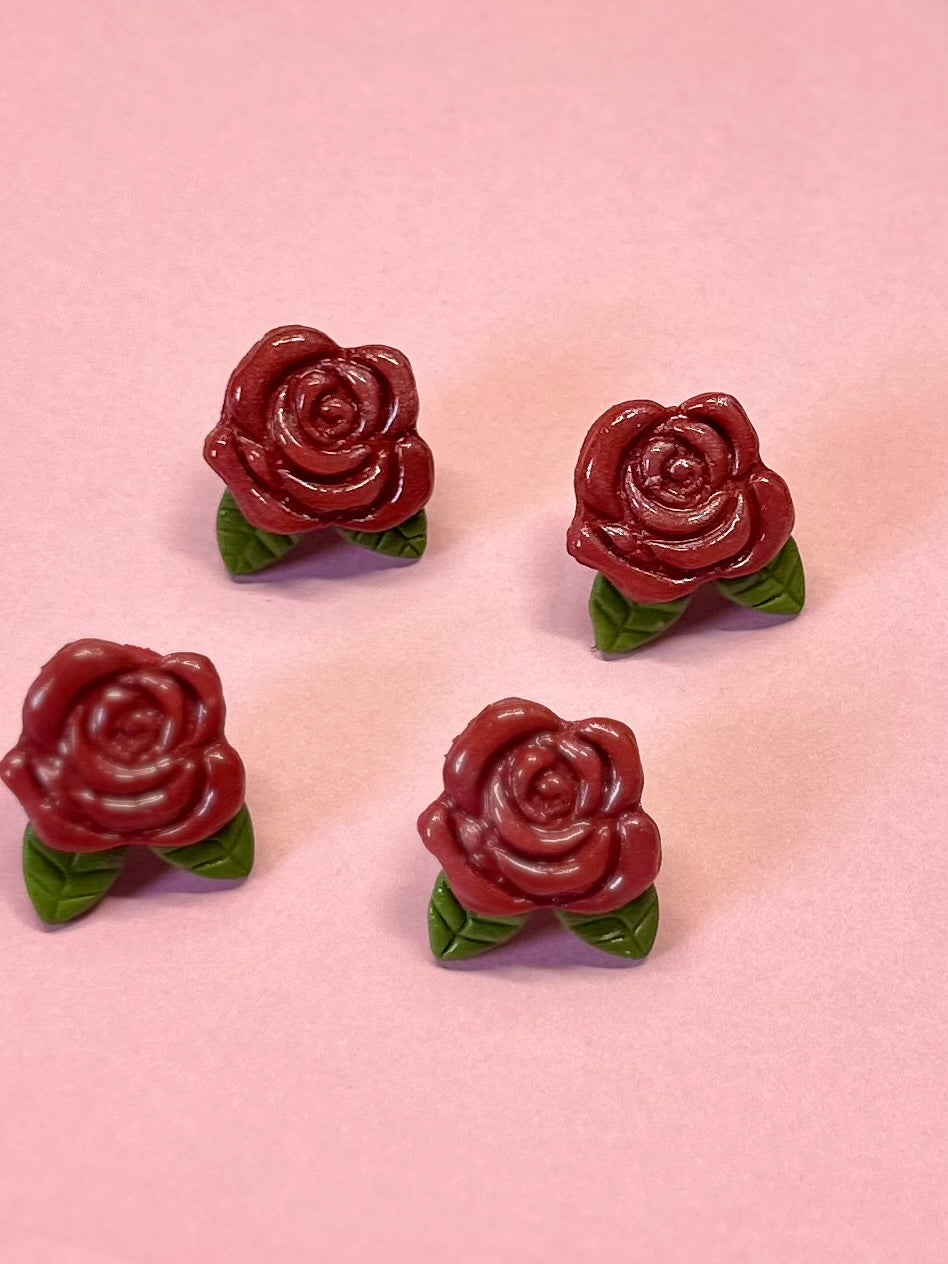 Pendientes de rosas rojas