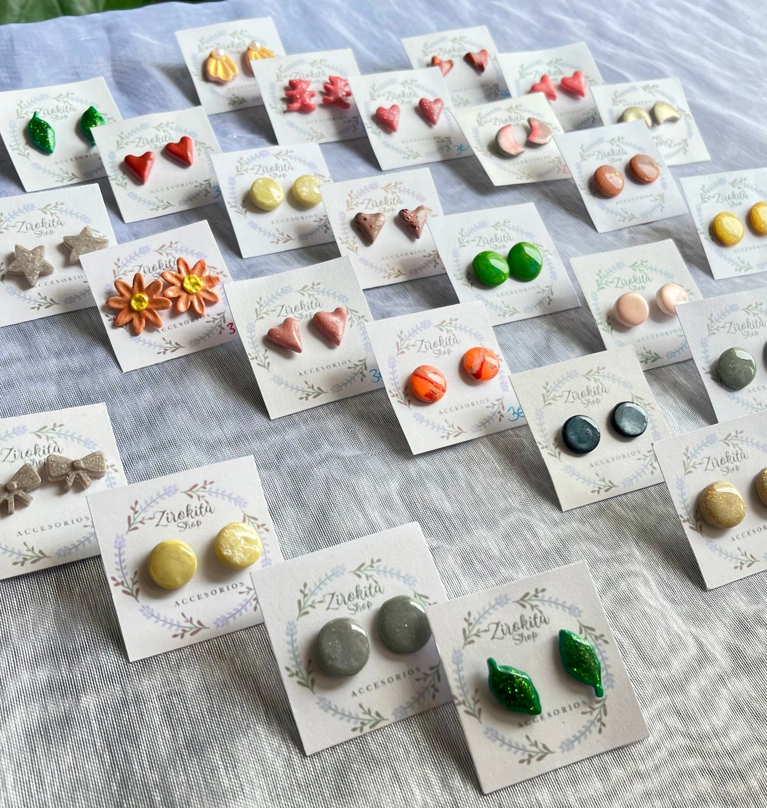 PENDIENTES PEQUEÑOS