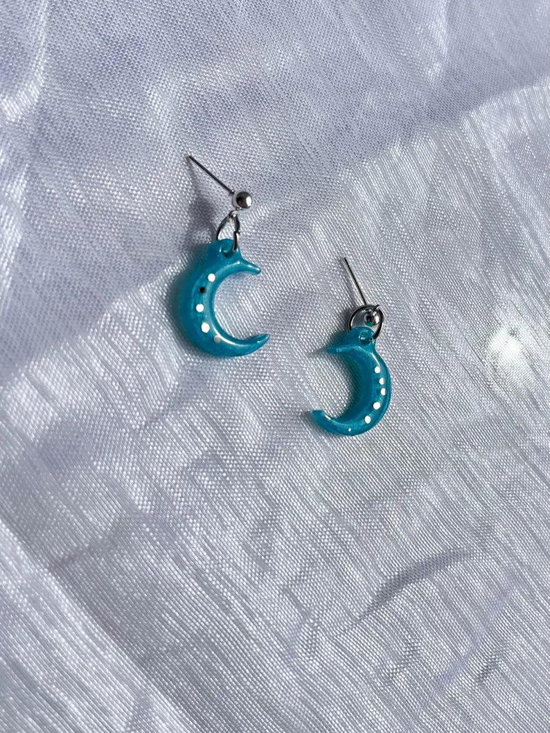 PENDIENTES DE RESINA