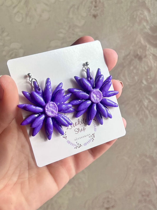 Flor de margarita violeta