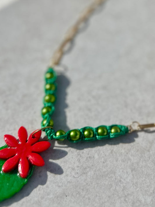 Collar jardín de Ziro modelo rojo