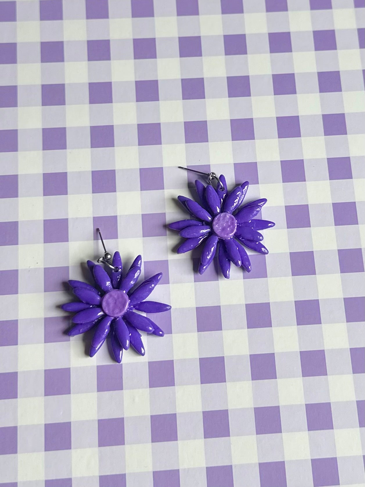 Flor de margarita violeta