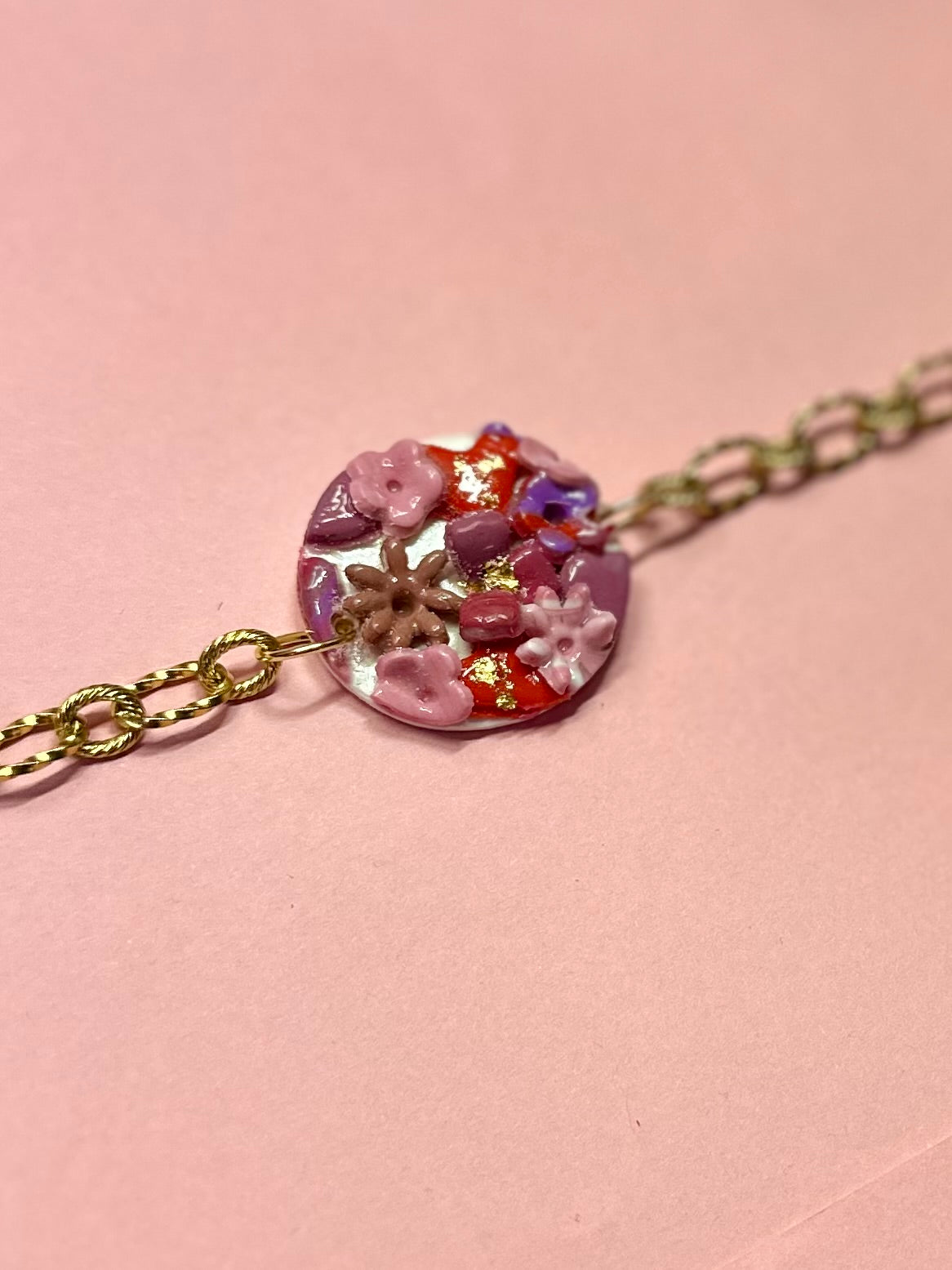 Pulsera “CIRCULO DE AMOR” con cadena dorada