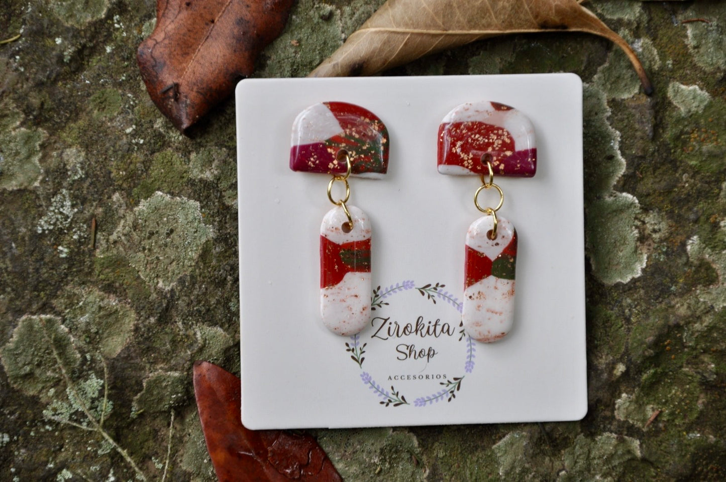 Pendientes geométricos estampados de la colección de otoño