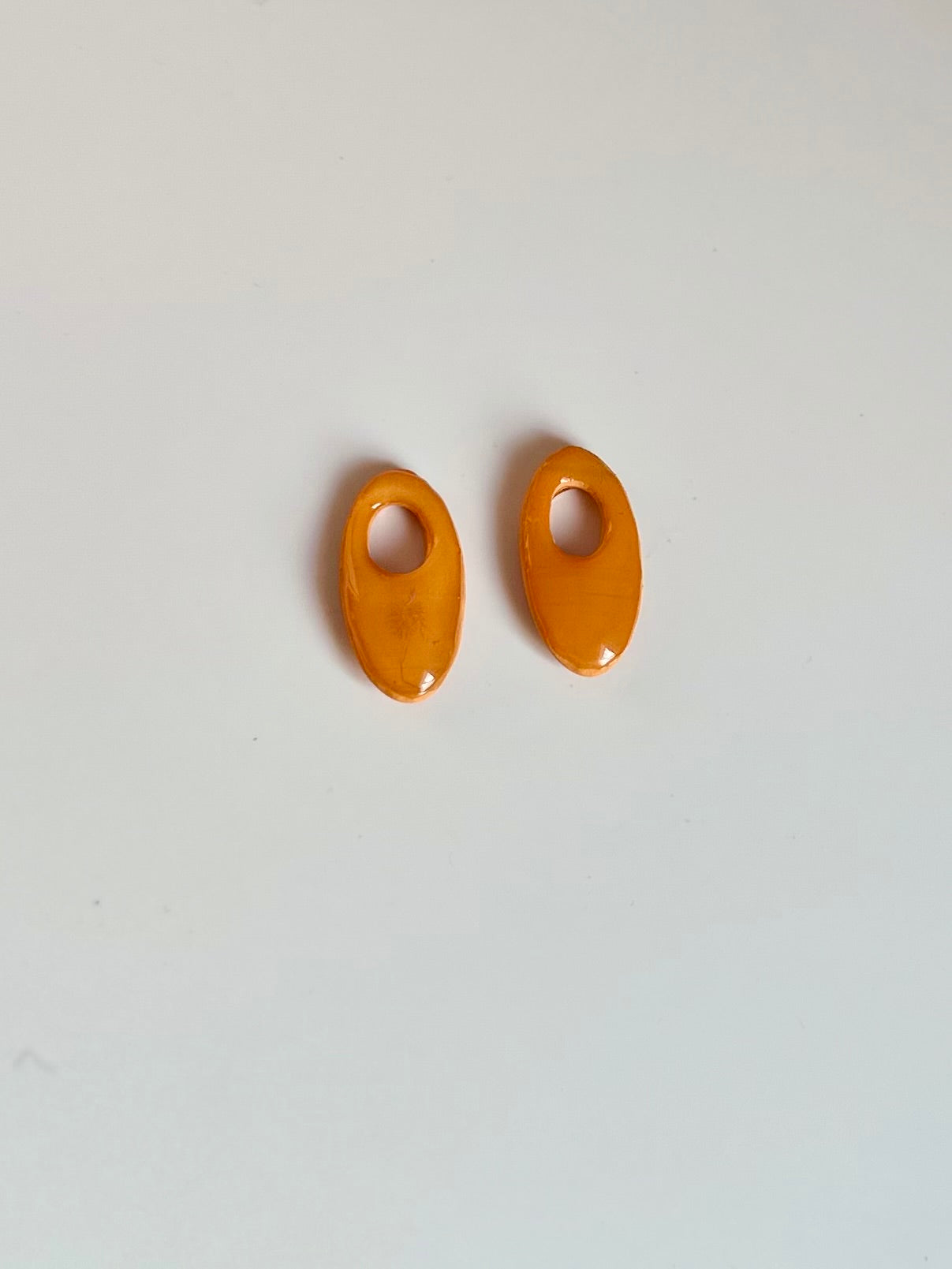 Dijes ovalados