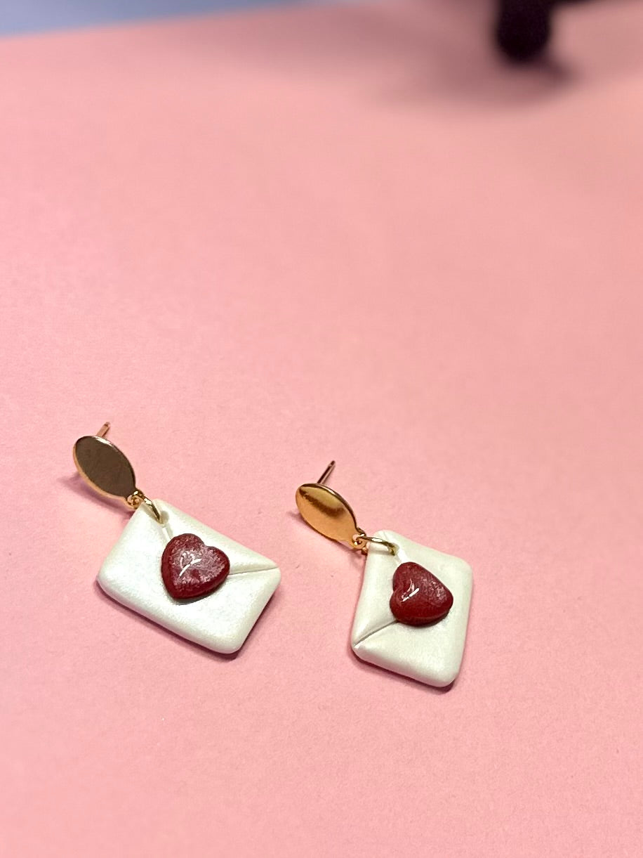 Pendientes sobre de San Valentín
