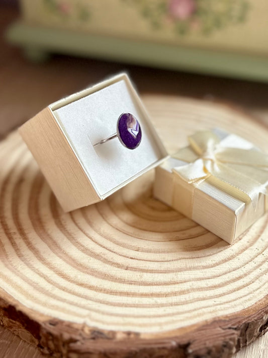 Anillo morado en plateado