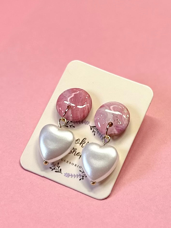 Pendientes rosas y corazón de perla