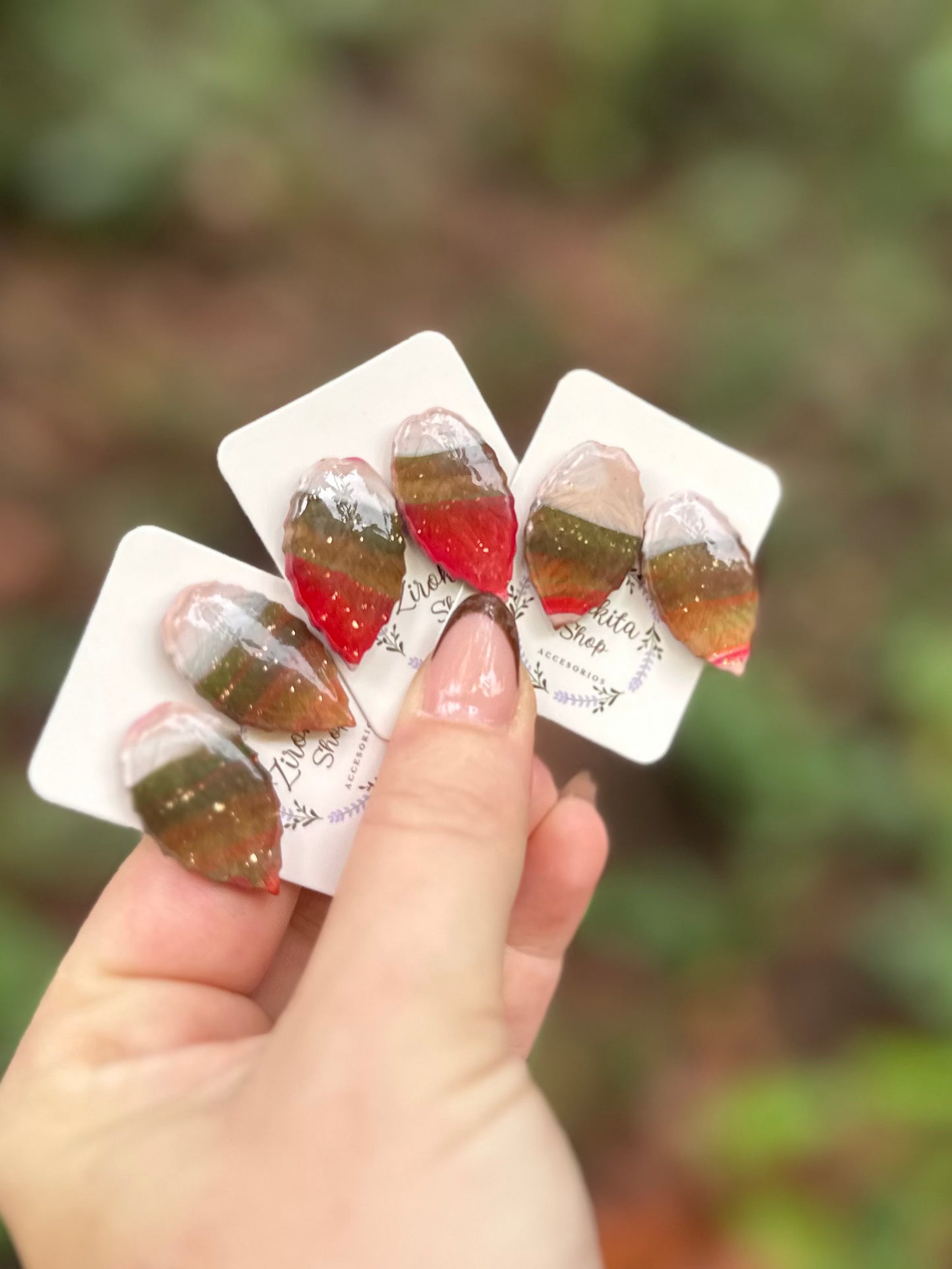 Pendientes de hojas otoñales estampadas