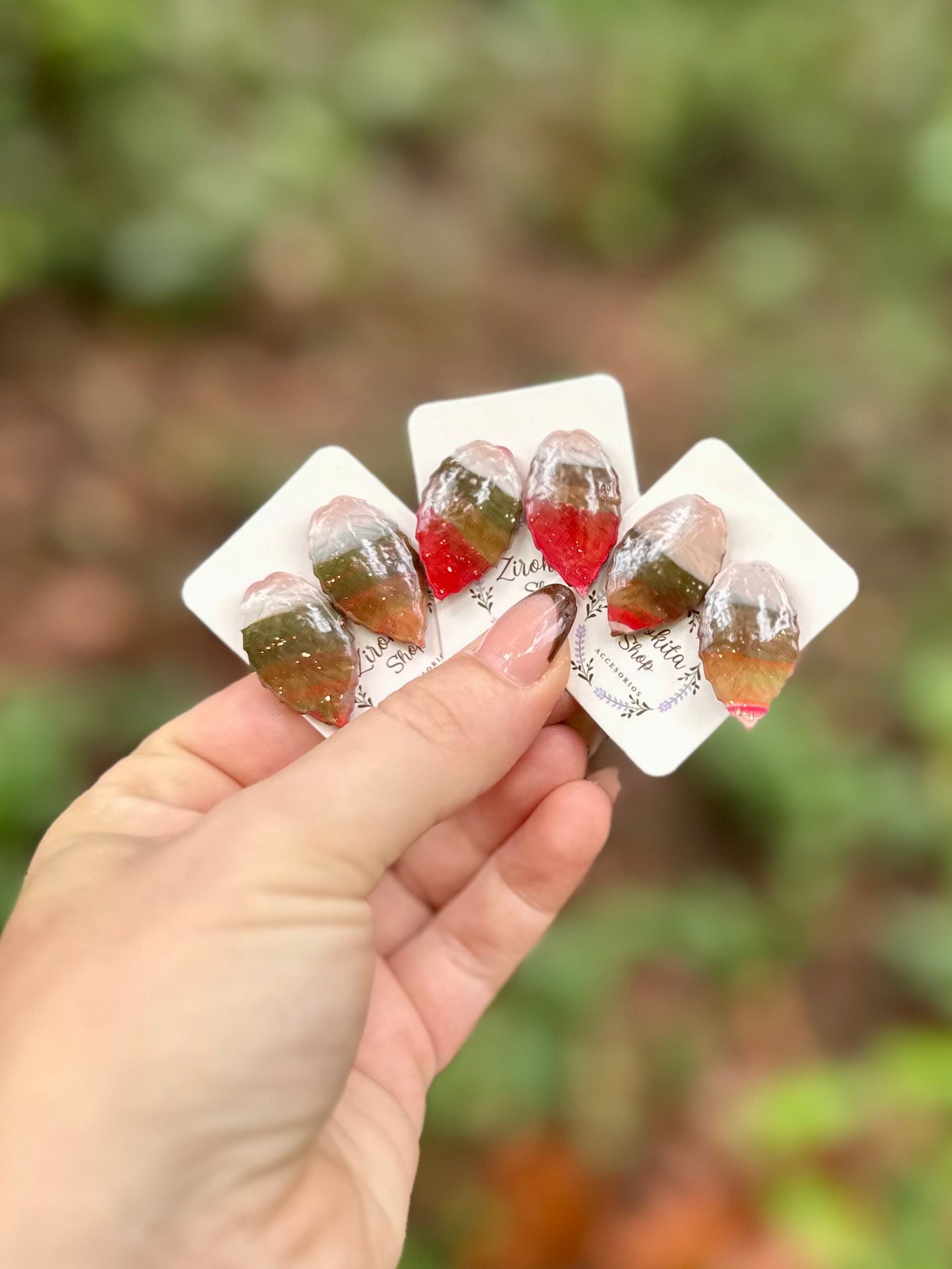 Pendientes de hojas otoñales estampadas