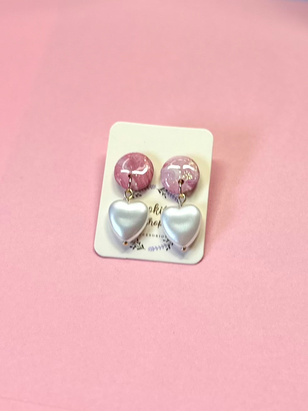Pendientes rosas y corazón de perla