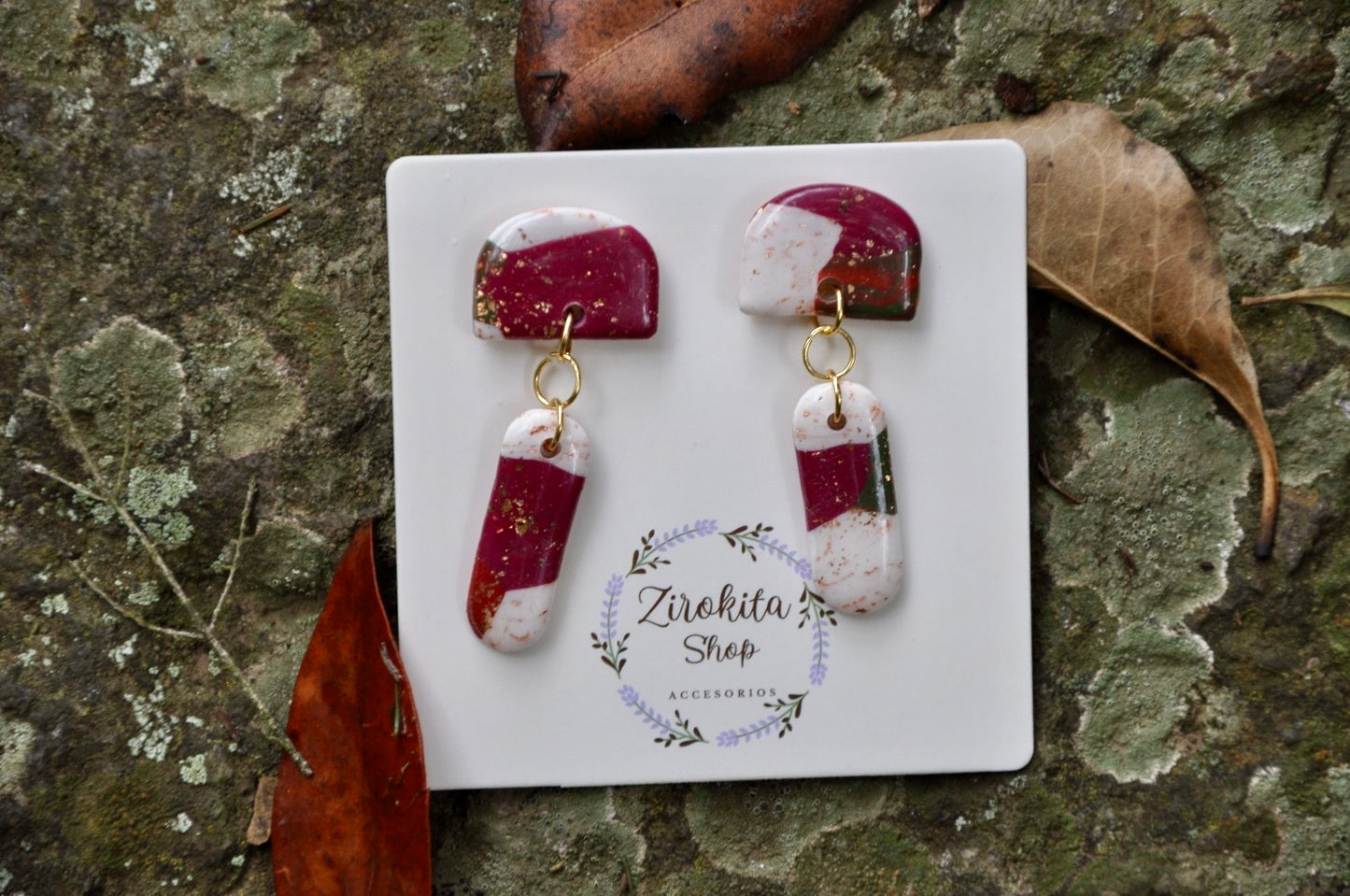 Pendientes geométricos estampados de la colección de otoño